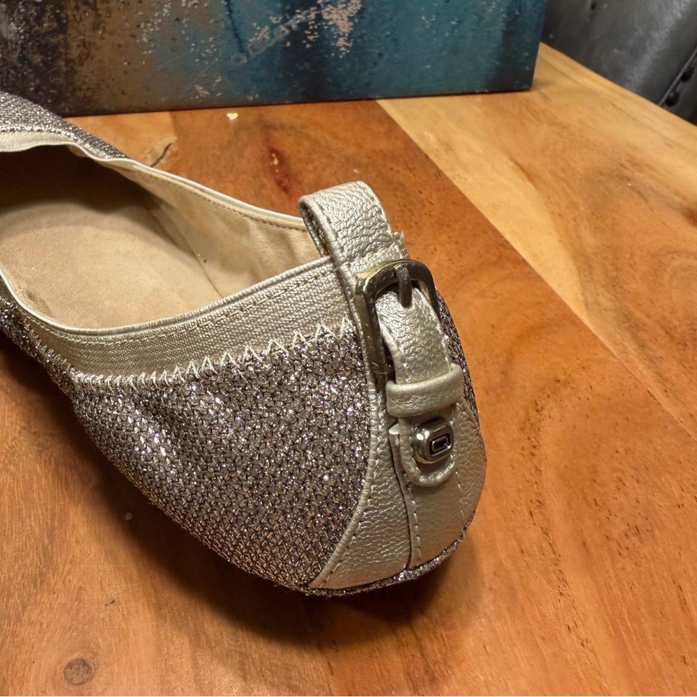 Bandolino Metallic Knit Ballet Flats – Gold Sparkle Slip-On Shoes Size 7M (VGUC) - Picture 11 of 12